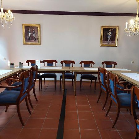 Der Heurige Im Gasthaus Zum Loewen Freising Exterior photo